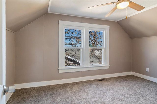 2327 N Lexington Avenue, Springfield, MO 65803