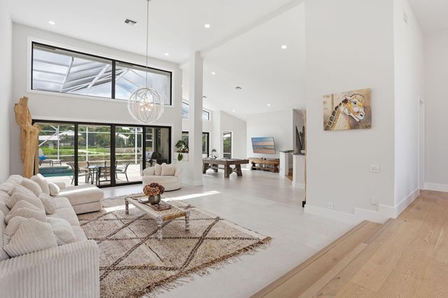 11180 Isle Brook Court, Wellington, FL 33414