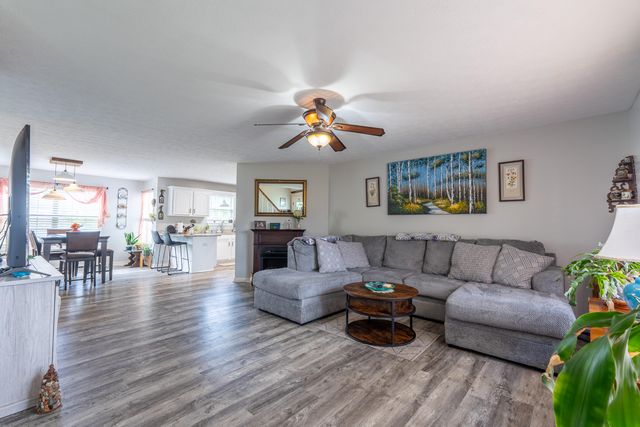 207 Clover Pointe Drive, Somerset, KY 42503
