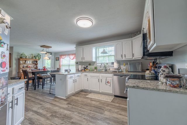 207 Clover Pointe Drive, Somerset, KY 42503