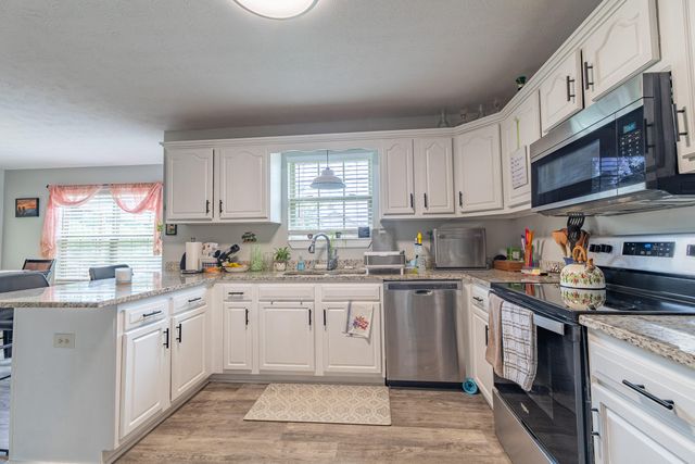 207 Clover Pointe Drive, Somerset, KY 42503