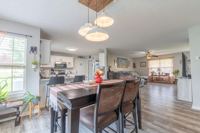 207 Clover Pointe Drive, Somerset, KY 42503