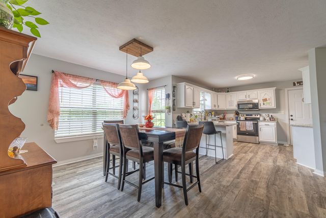207 Clover Pointe Drive, Somerset, KY 42503