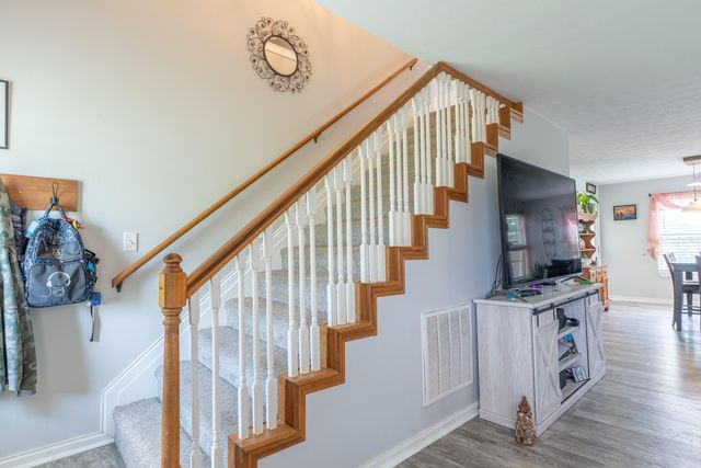 207 Clover Pointe Drive, Somerset, KY 42503