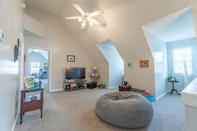 207 Clover Pointe Drive, Somerset, KY 42503