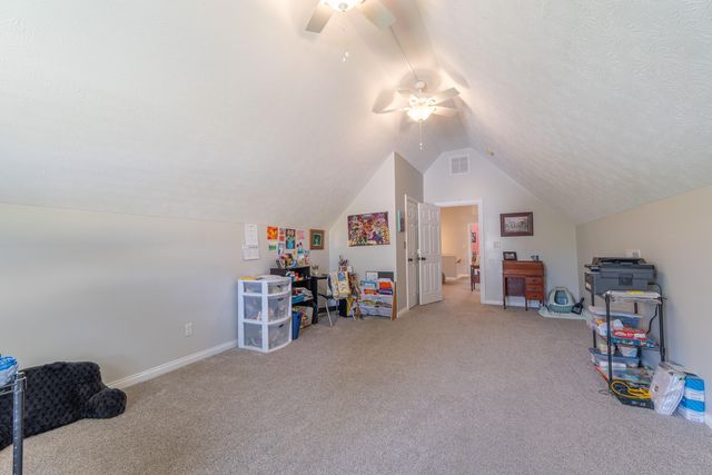 207 Clover Pointe Drive, Somerset, KY 42503