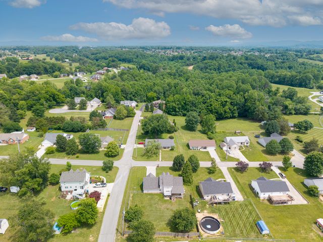 207 Clover Pointe Drive, Somerset, KY 42503
