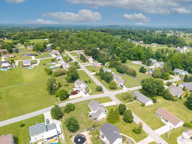 207 Clover Pointe Drive, Somerset, KY 42503