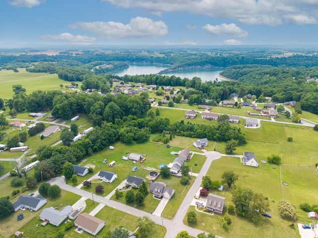 207 Clover Pointe Drive, Somerset, KY 42503