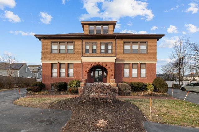 110 South Avenue 4, Whitman, MA 02382