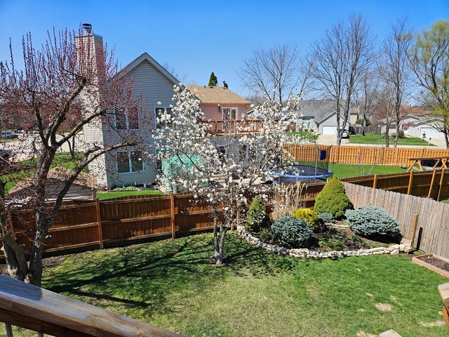 126 Borris Circle, Streamwood, IL 60107