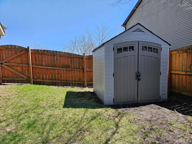 126 Borris Circle, Streamwood, IL 60107