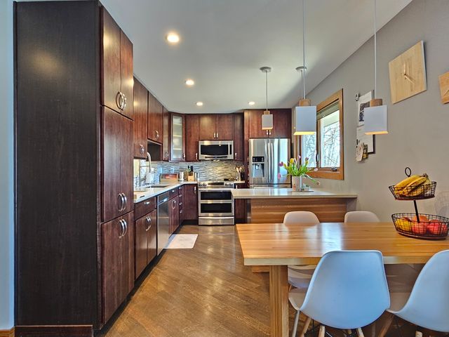 126 Borris Circle, Streamwood, IL 60107