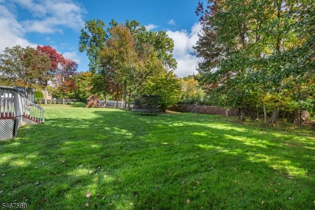 11 Flanders Dr, Montville Twp., NJ 07058