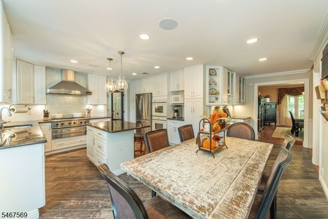 11 Flanders Dr, Montville Twp., NJ 07058