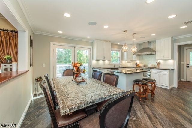 11 Flanders Dr, Montville Twp., NJ 07058