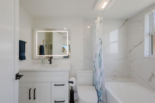 214 85TH STREET, Holmes Beach, FL 34217
