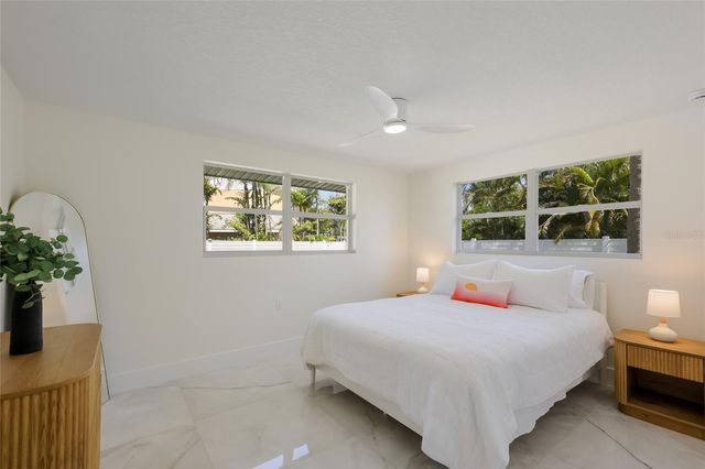 214 85TH STREET, Holmes Beach, FL 34217