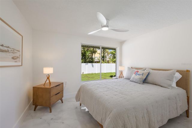 214 85TH STREET, Holmes Beach, FL 34217
