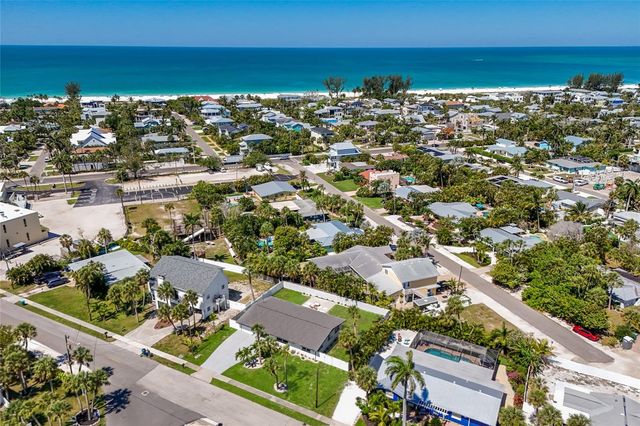 214 85TH STREET, Holmes Beach, FL 34217