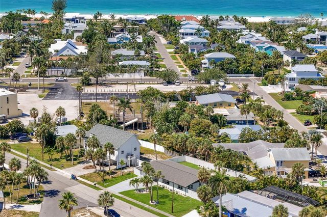214 85TH STREET, Holmes Beach, FL 34217