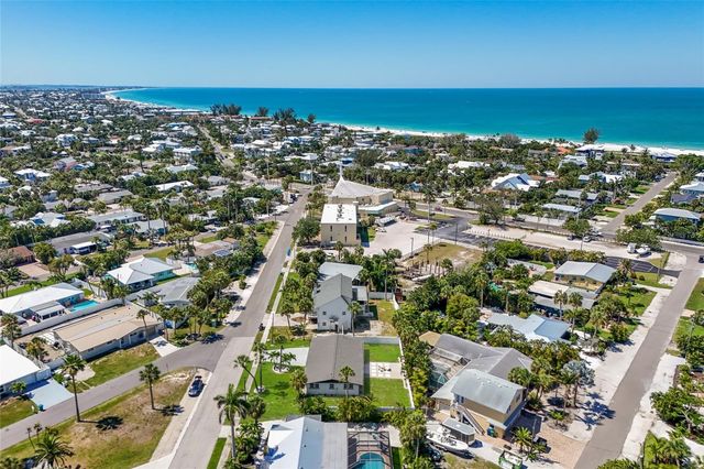 214 85TH STREET, Holmes Beach, FL 34217