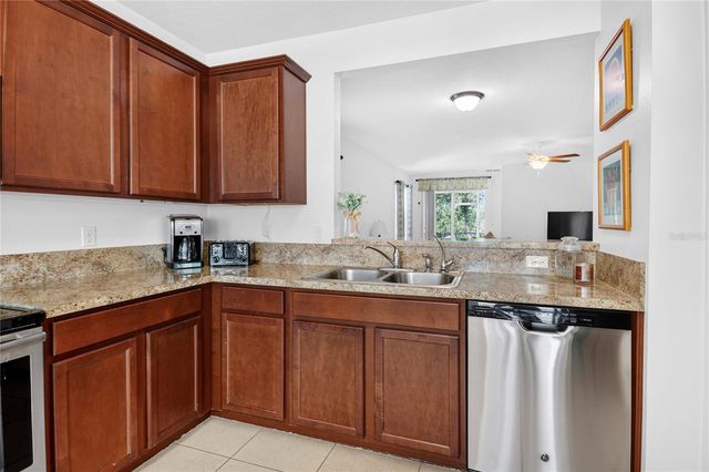 345 RED KITE DR, Groveland, FL 34736