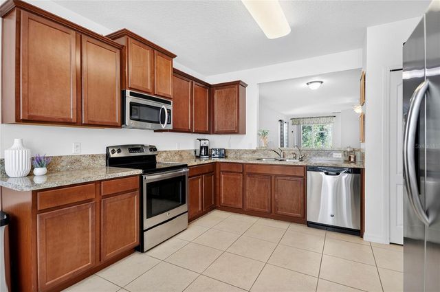 345 RED KITE DR, Groveland, FL 34736