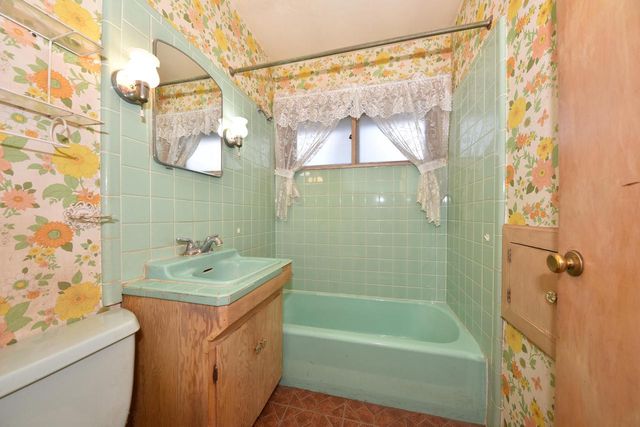 1115 2nd AVENUE, Grafton, WI 53024