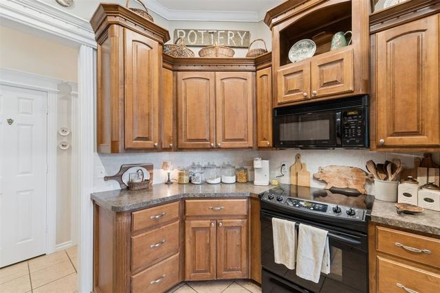 1621 Four Lakes Drive, Blanchard, OK 73010