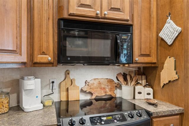 1621 Four Lakes Drive, Blanchard, OK 73010