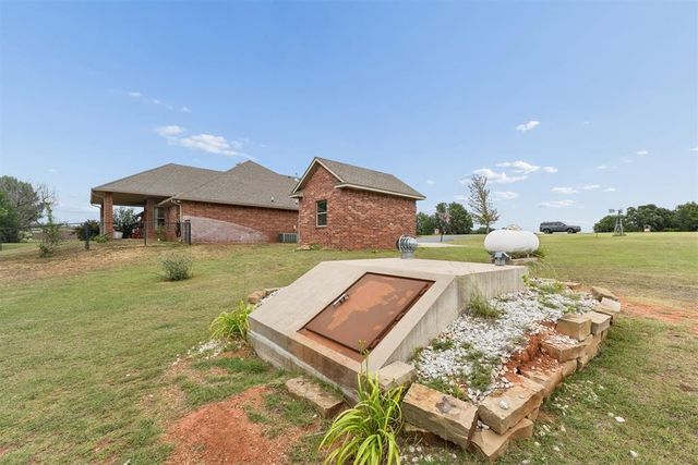 1621 Four Lakes Drive, Blanchard, OK 73010