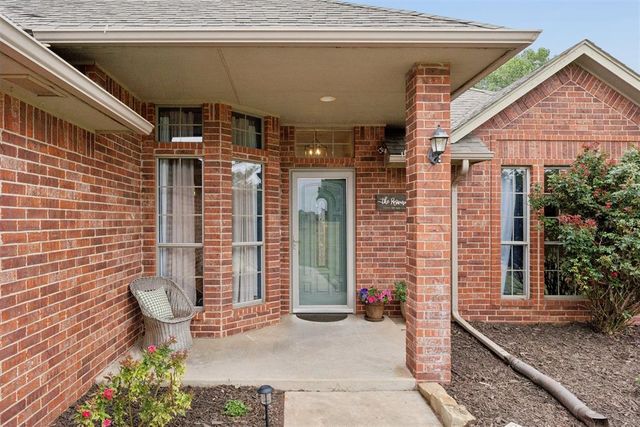 1621 Four Lakes Drive, Blanchard, OK 73010