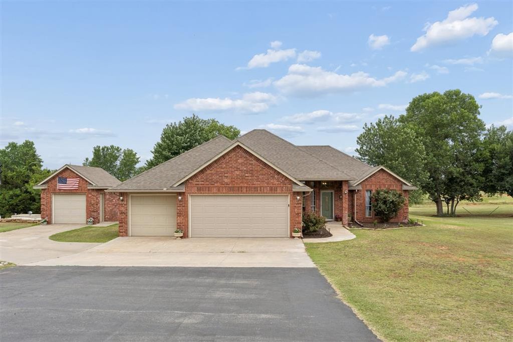 1621 Four Lakes Drive, Blanchard, OK 73010
