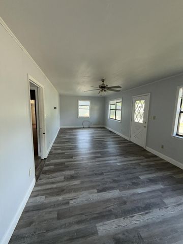 161 Elm Street, Trion, GA 30753