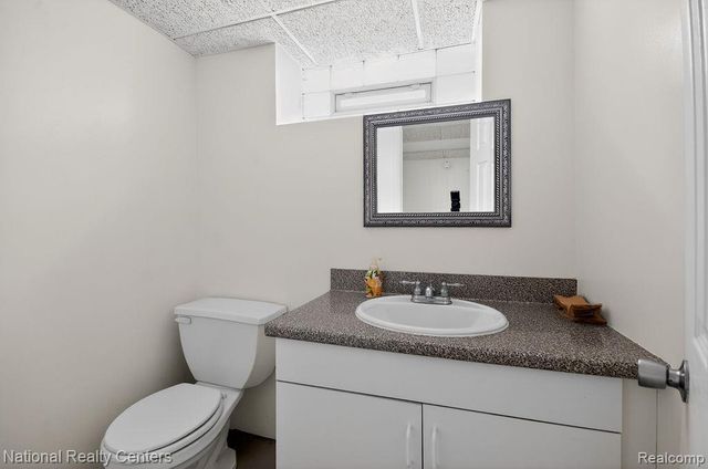15105 Maplewood Avenue, Eastpointe, MI 48021
