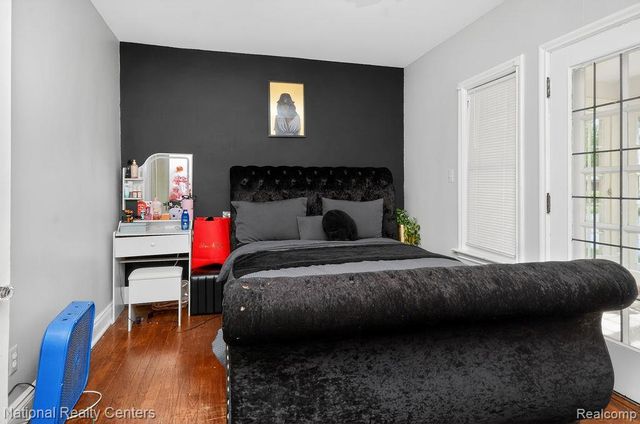15105 Maplewood Avenue, Eastpointe, MI 48021
