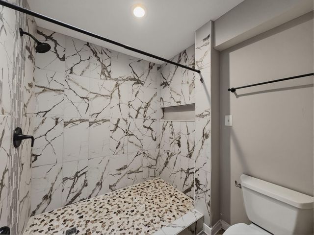 168 Old Bridge Lake Street, Houston, TX 77069