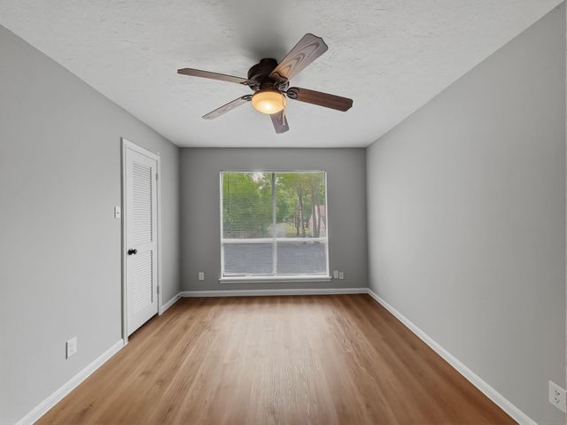 168 Old Bridge Lake Street, Houston, TX 77069