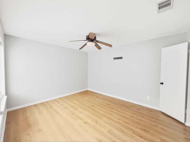 168 Old Bridge Lake Street, Houston, TX 77069