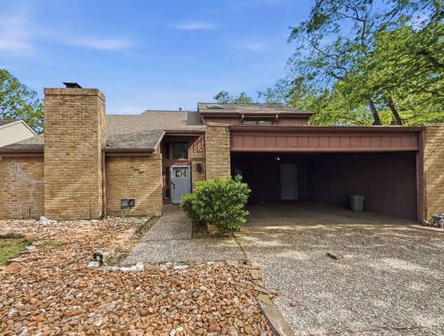 168 Old Bridge Lake Street, Houston, TX 77069