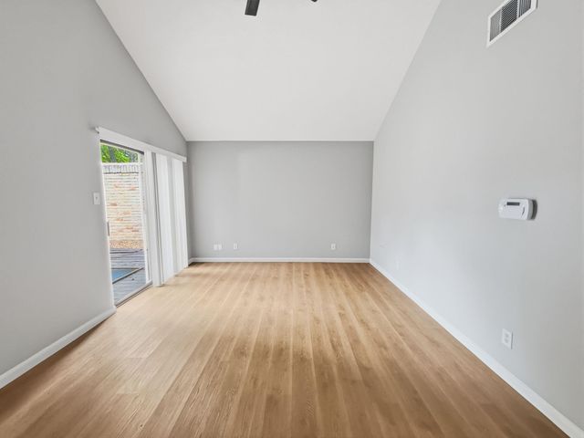 168 Old Bridge Lake Street, Houston, TX 77069