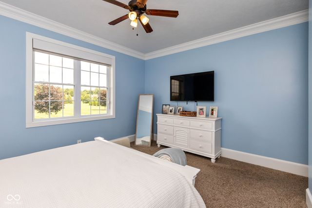 1055 Golden Leaf Drive, Martinsville, IN 46151