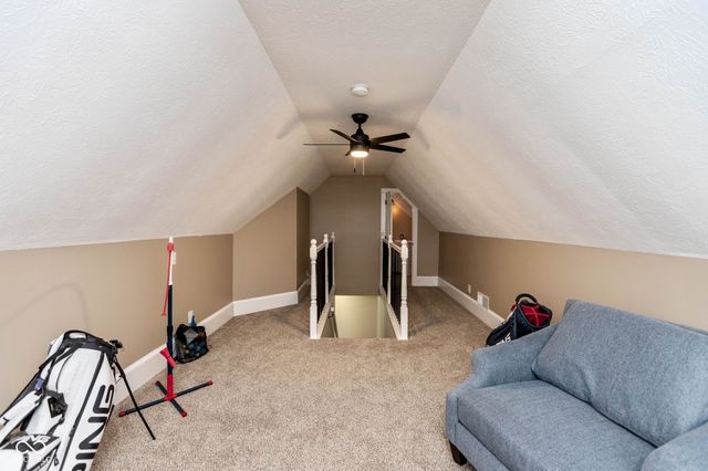 1055 Golden Leaf Drive, Martinsville, IN 46151