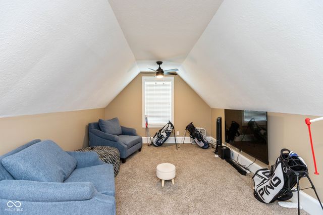 1055 Golden Leaf Drive, Martinsville, IN 46151