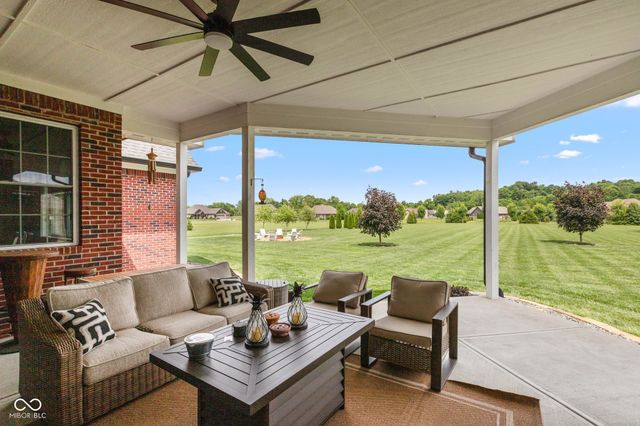 1055 Golden Leaf Drive, Martinsville, IN 46151