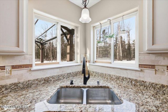 2918 N Woodfield Drive, Wasilla, AK 99654