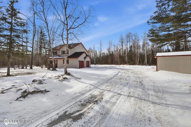 2918 N Woodfield Drive, Wasilla, AK 99654