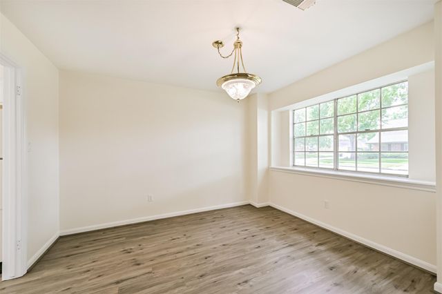 15415 Saint Cloud Drive, Houston, TX 77062