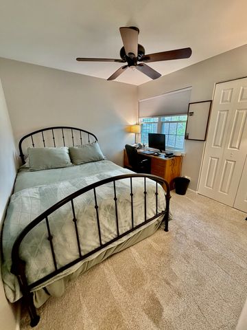 1353 Ridgefield Circle 1353, Carol Stream, IL 60188